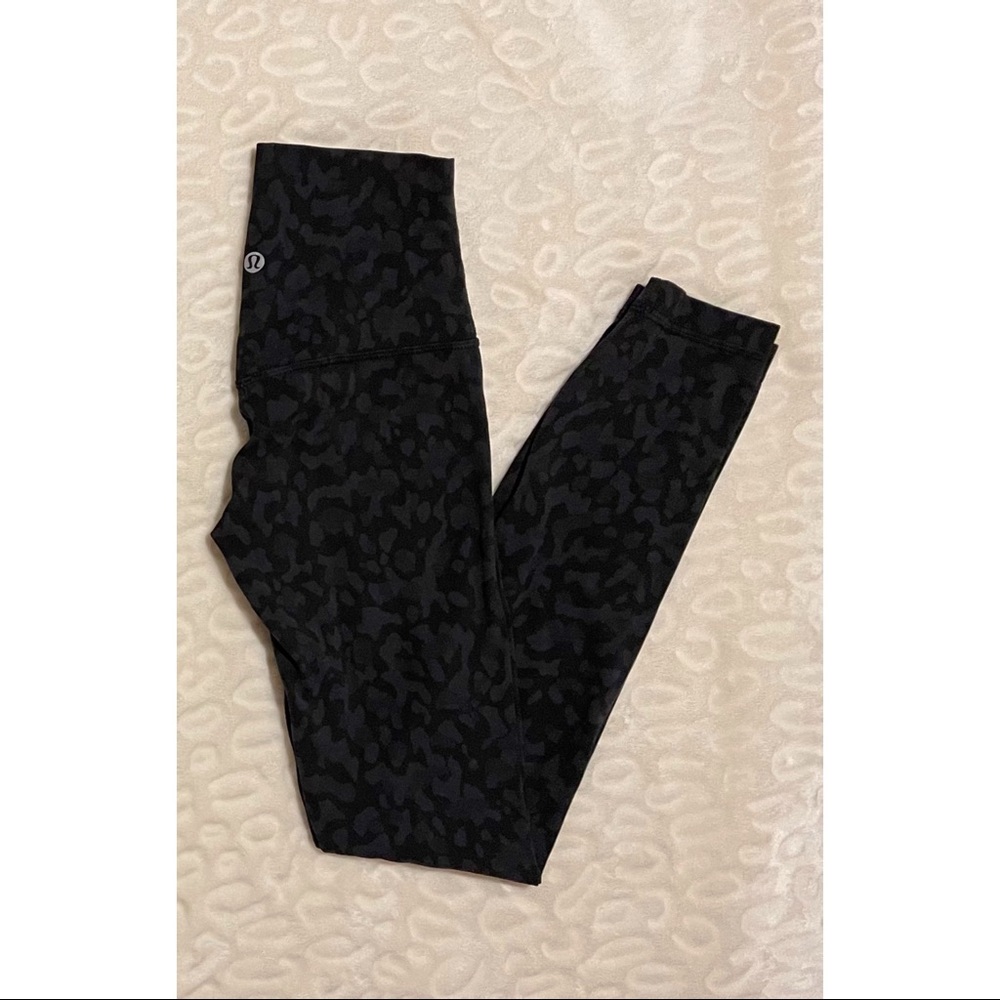 *PENDING TRADE* Lululemon Align 25” • Size 2